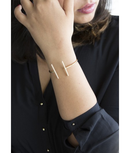 Gold Parallel Bar Cuff