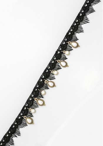 Lacy Teadrop Chocker
