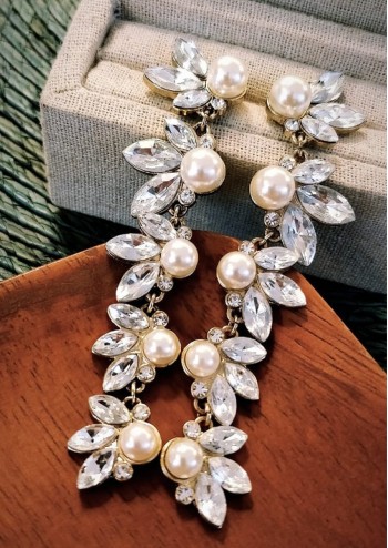 Pearl Petal Drops
