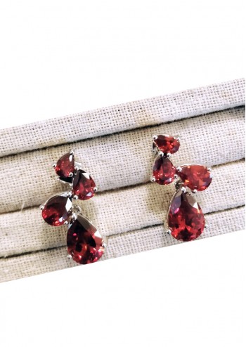 Red Crowling Teardrops