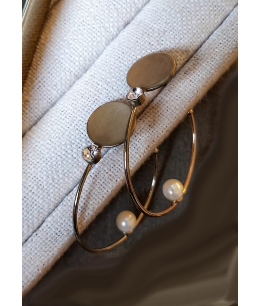 Stud Pearl Hoop