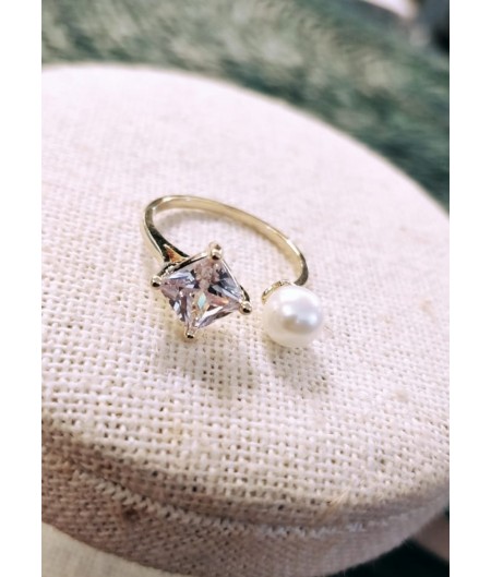 Zircone Pearl Ring