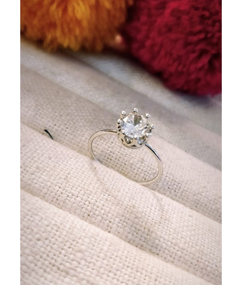 Zircone Stud Ring